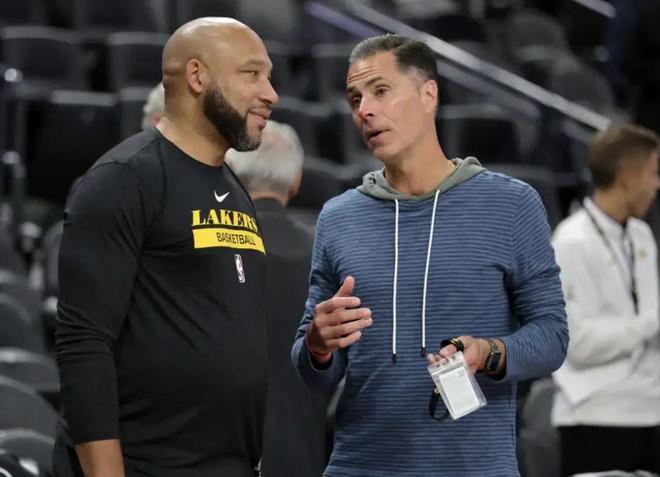 塞维利亚官方：因俱乐部上诉，主场部分看台关闭的处罚将暂停（塞维利亚官宣：俱乐部上诉获受理，主场部分看台关闭处罚暂缓执行）