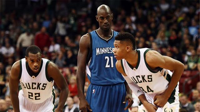 C罗：明年是我最后一届世界杯；希望成为年轻一代的榜样（C罗：明年将迎来职业生涯最后一届世界杯，期望成为新生代的榜样）