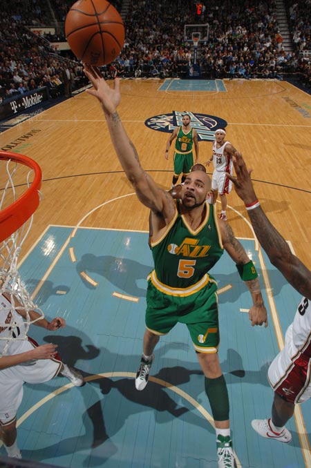 拜仁莱万多夫斯基连续两场进球（莱万为拜仁连场破门）