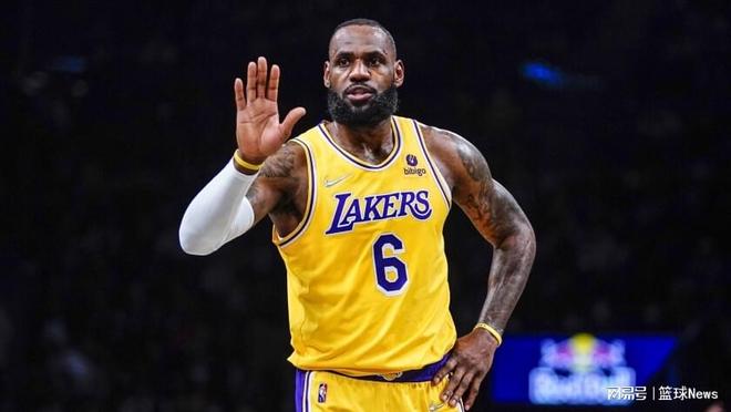 西媒：阿姆拉巴特已前往摩洛哥，不会随贝蒂斯征战本轮欧联（西媒：阿姆拉巴特已赴摩洛哥，本轮欧联无缘随贝蒂斯出战）