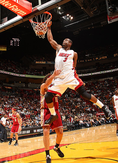 阿里纳斯：湖人总在尝试高难度出手，文森特都无视詹姆斯要球（阿里纳斯：湖人过于迷恋高难度投篮，文森特多次无视詹姆斯要球）